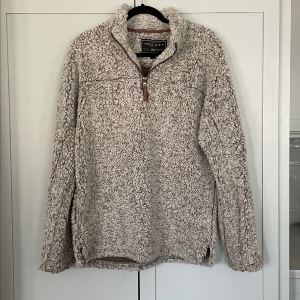 True Grit pull-over